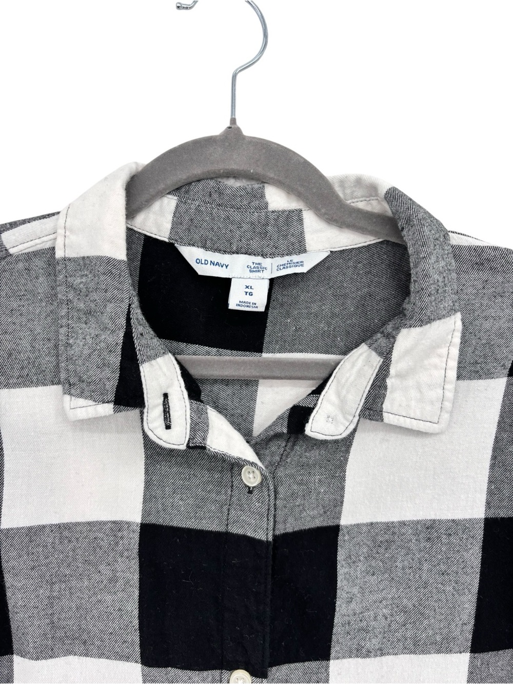 Old Navy Women’s Classic Flannel White and Black Buffalo Check in Size XL - Picture 5 of 16